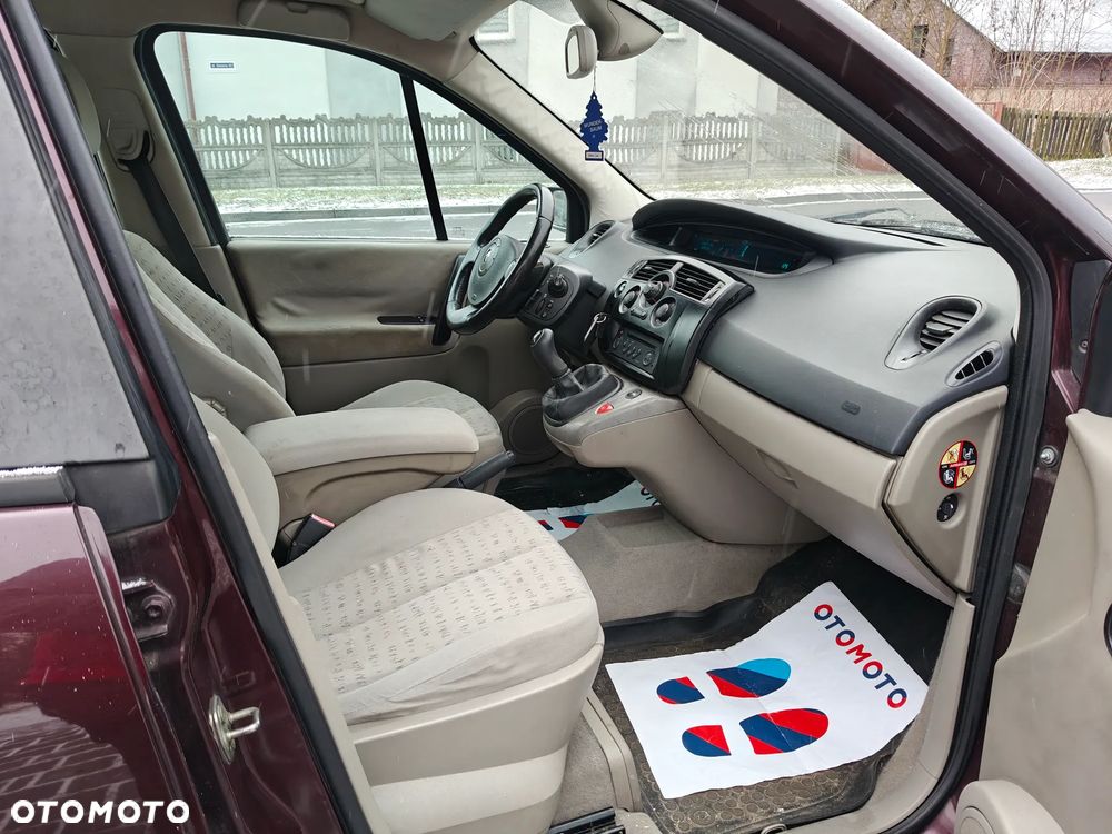 Renault Scenic 1.6 16V Confort Privilege - 7