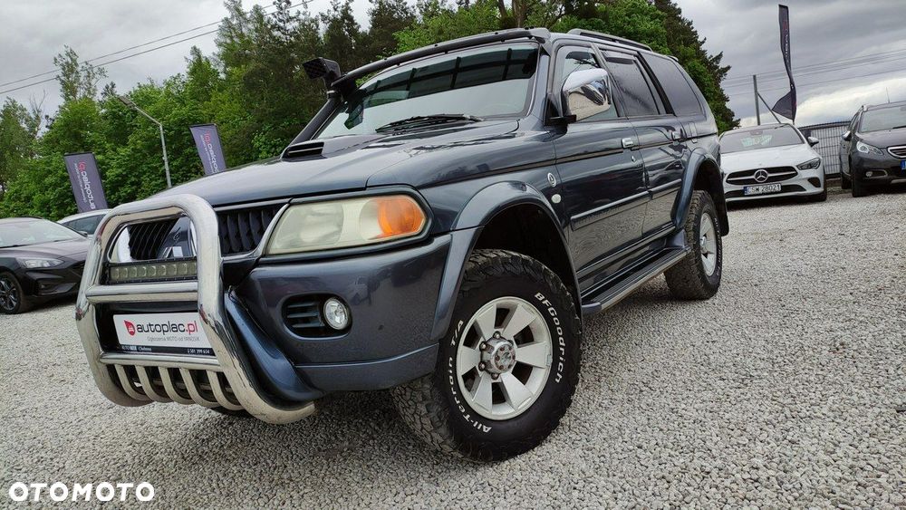 Mitsubishi Pajero - 12
