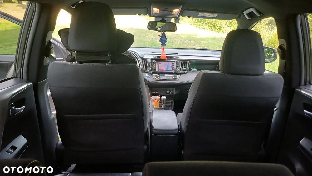 Toyota RAV4 Hybrid Style 4x2 - 18