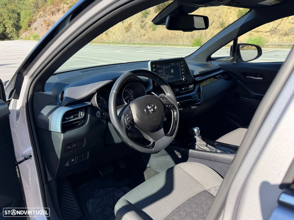 Toyota C-HR 1.8 Hybrid Square Collection - 33