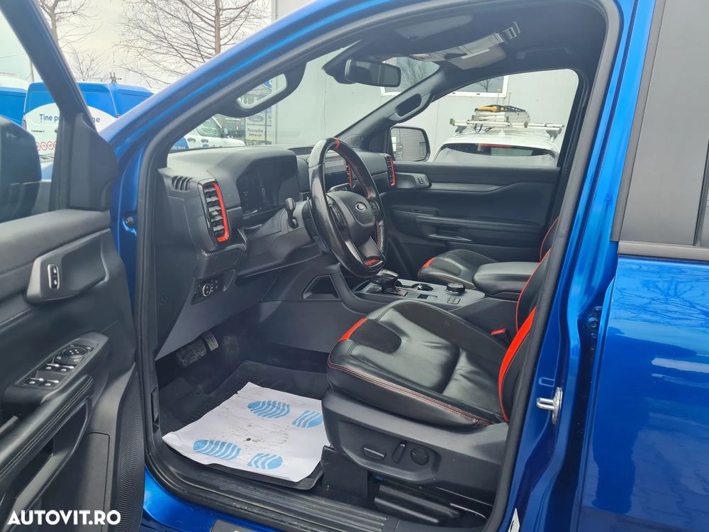 Ford Raptor - 11