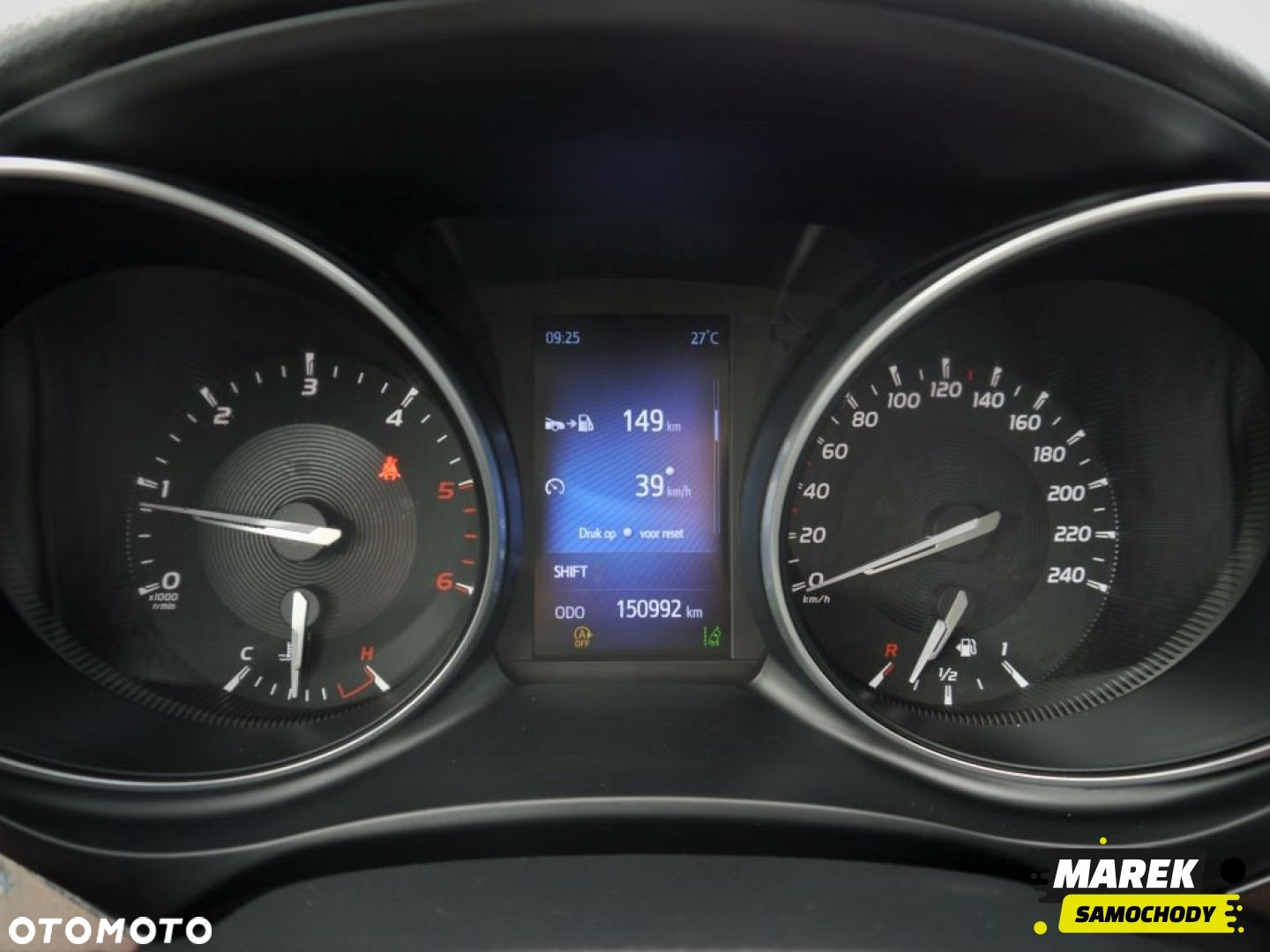 Toyota Avensis - 16