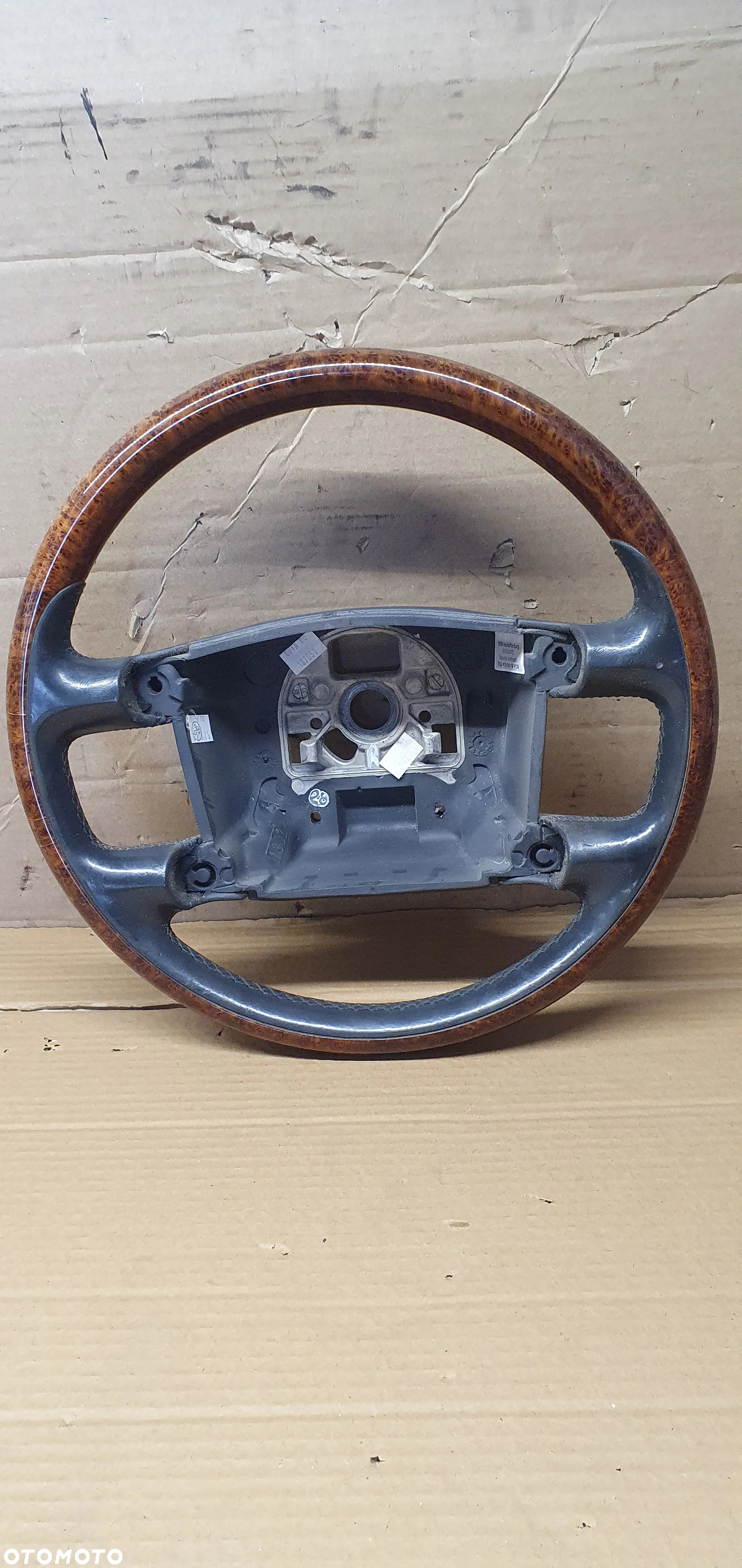 Kierownica czteroramienna drewniana drewno VW Touareg 7L6419091M - 5