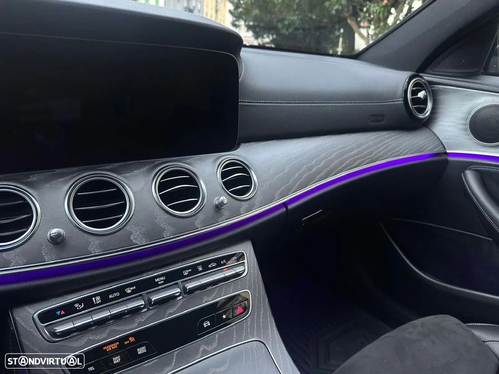 Mercedes-Benz E 300 - 21