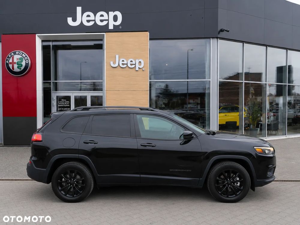 Jeep Cherokee - 2