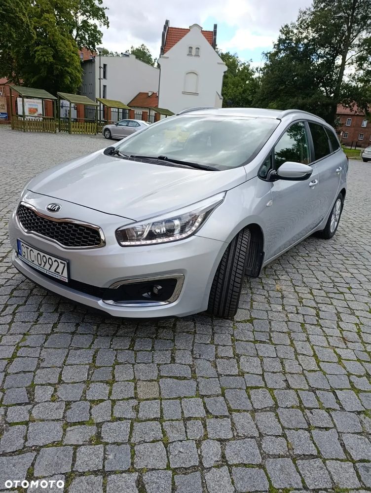 Kia Ceed Cee'd 1.6 CRDi GT Line - 1