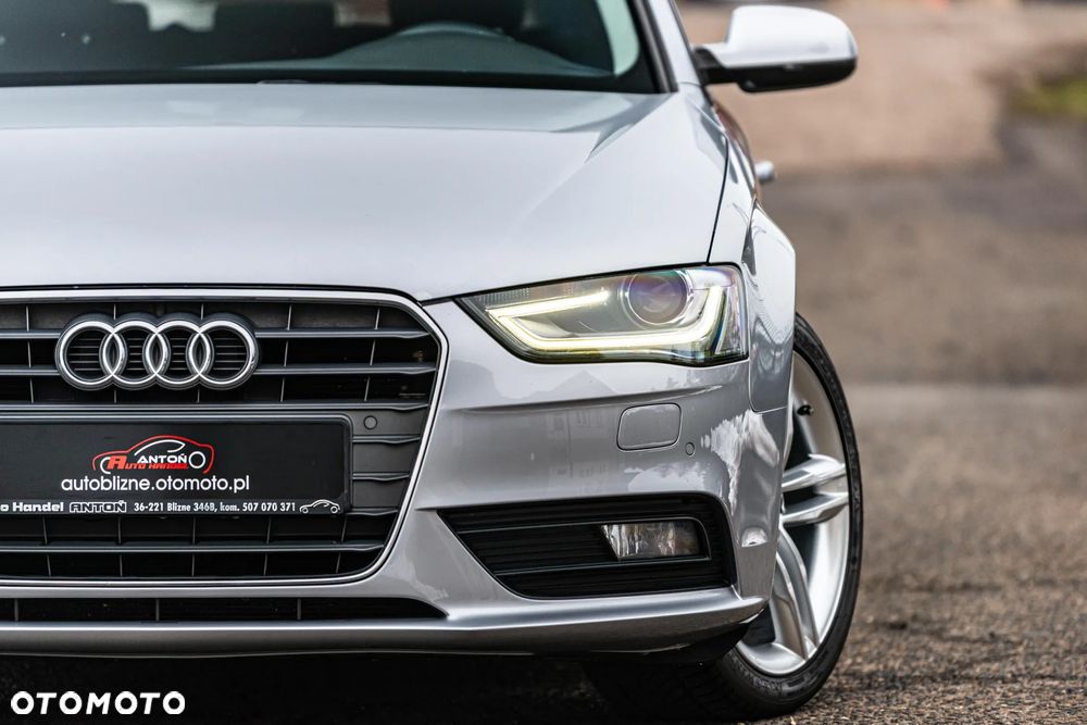 Audi A4 Avant 2.0 TDI DPF Attraction - 11