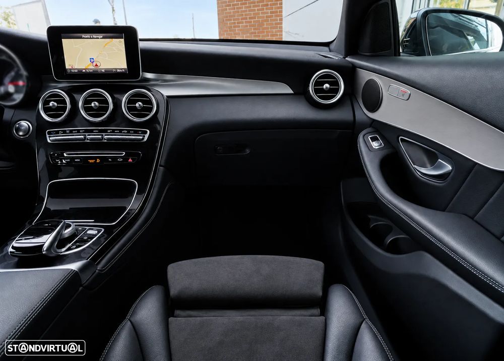Mercedes-Benz GLC 220 d 4Matic 9G-TRONIC AMG Line - 17