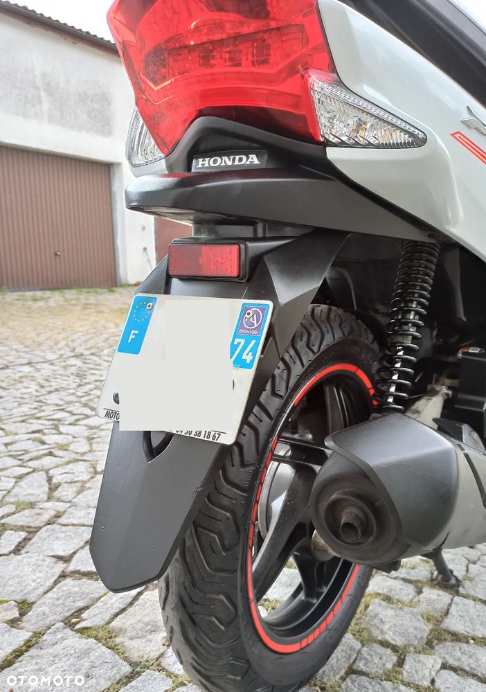 Honda PCX - 7