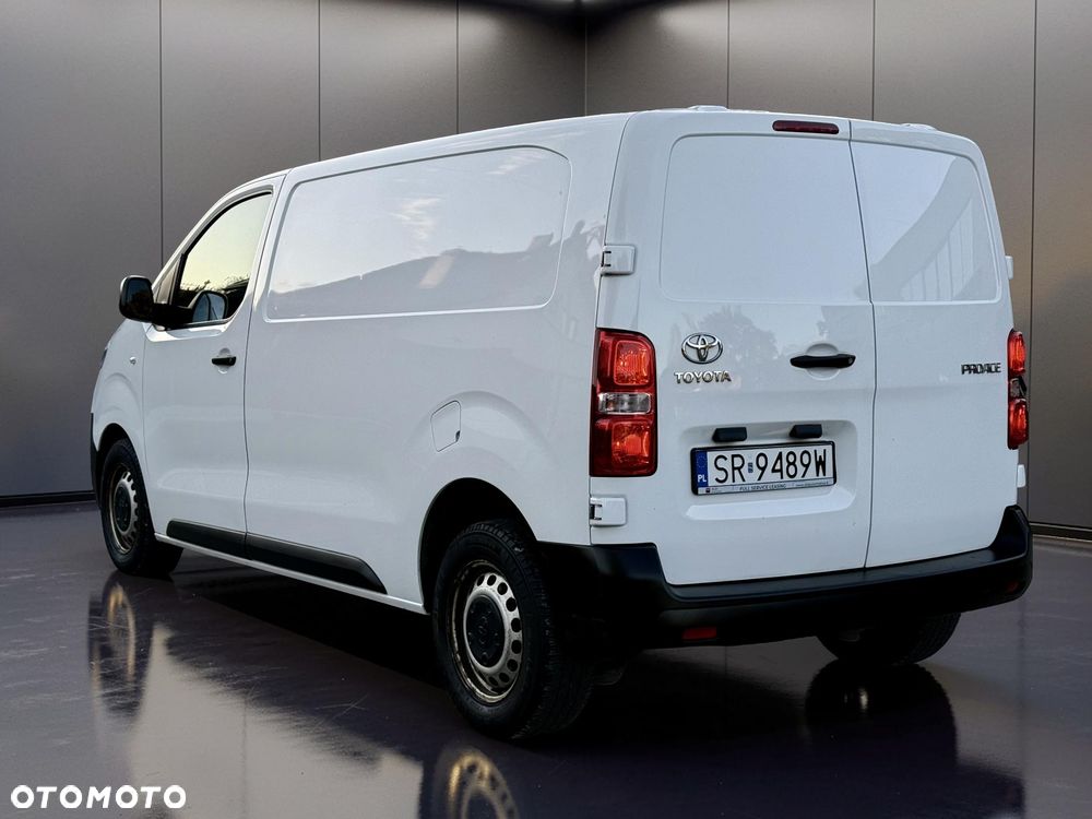 Toyota Proace - 10