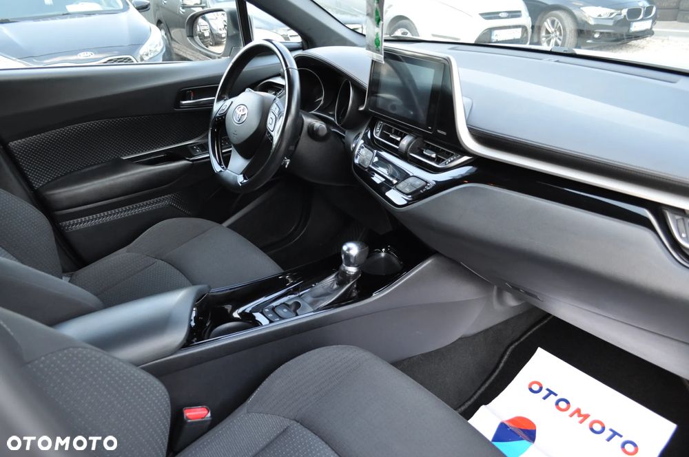 Toyota C-HR Hybrid Team Deutschland - 16