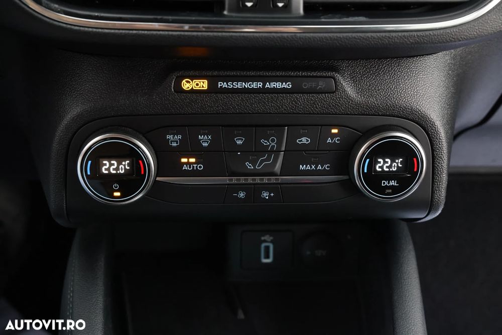 Ford Focus 1.5 EcoBlue Start-Stopp-System Aut. TITANIUM - 25