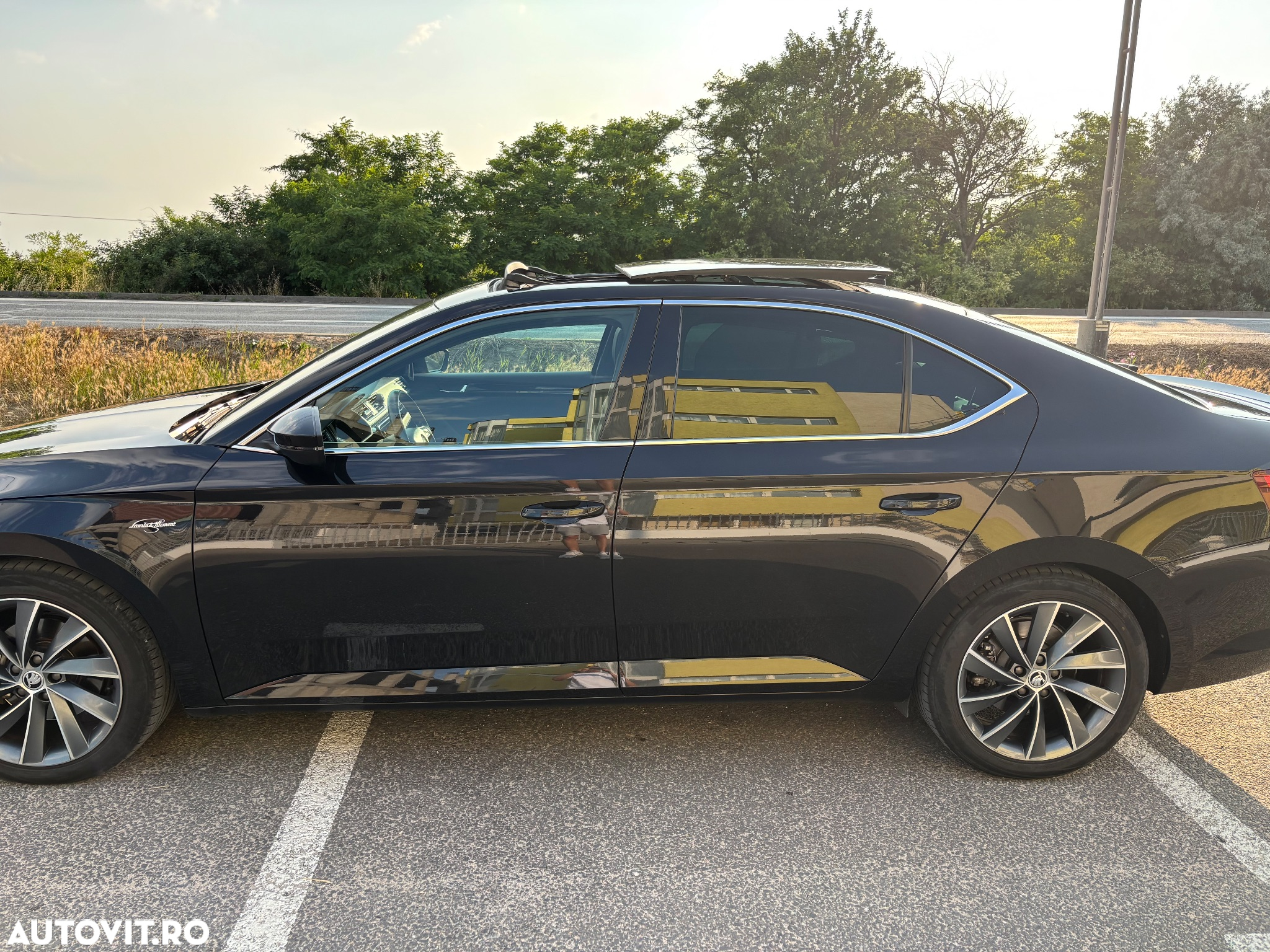 Skoda Superb 2.0 TDI DSG L&K - 6