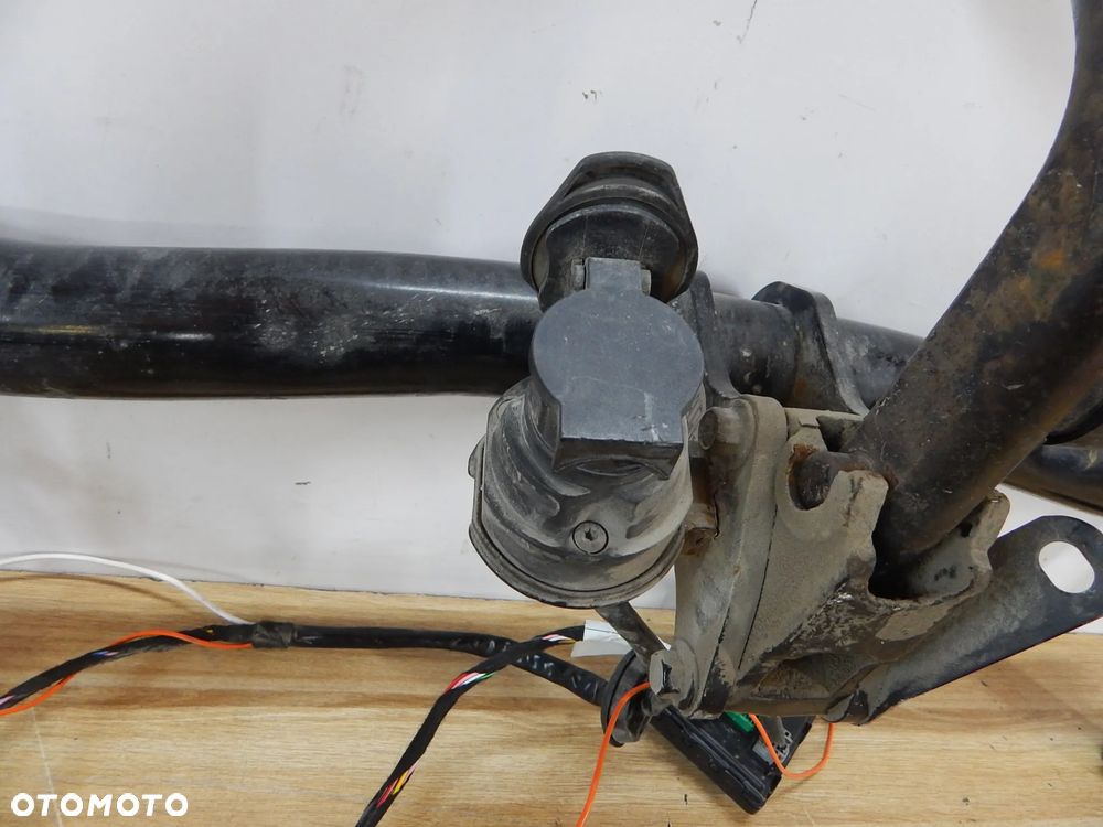 Hak zaczep holowniczy moduł  Volvo XC60 I 08-17 Lift Łuków części - 6