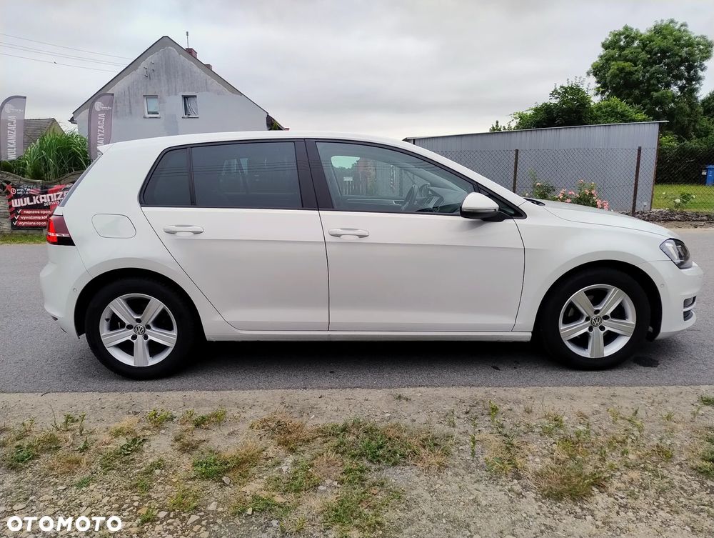 Volkswagen Golf - 37