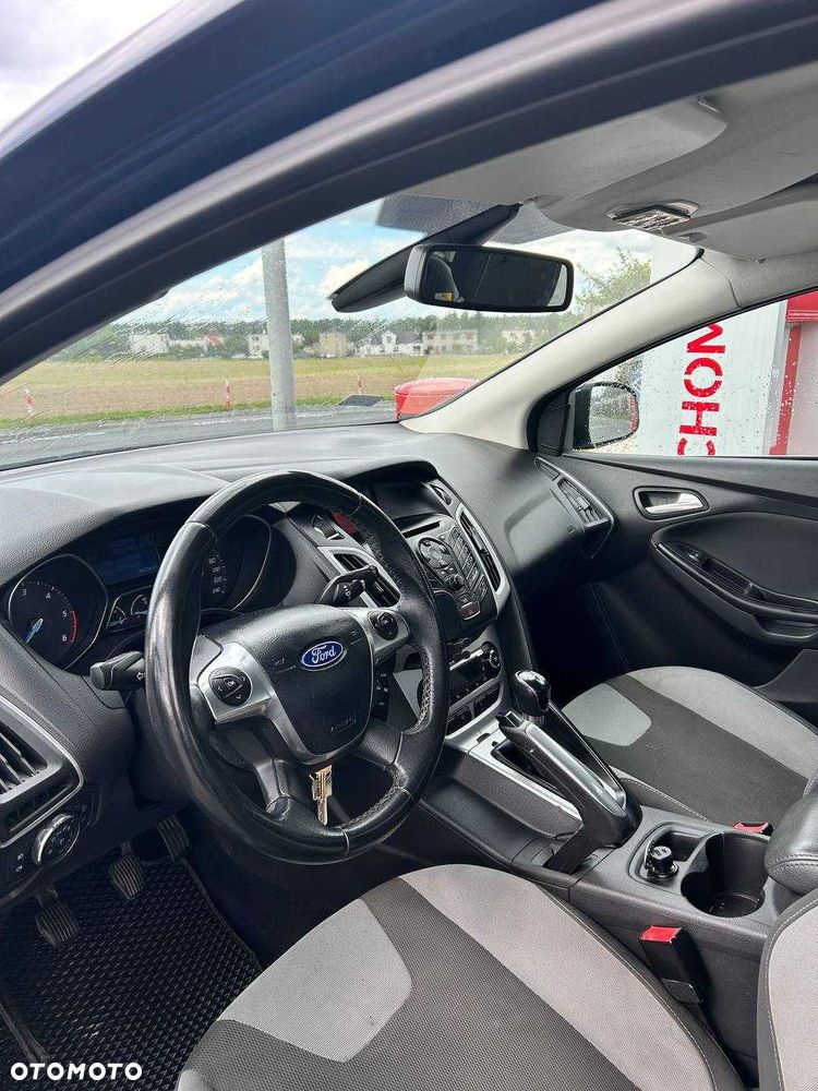 Ford Focus 2011 photo 4