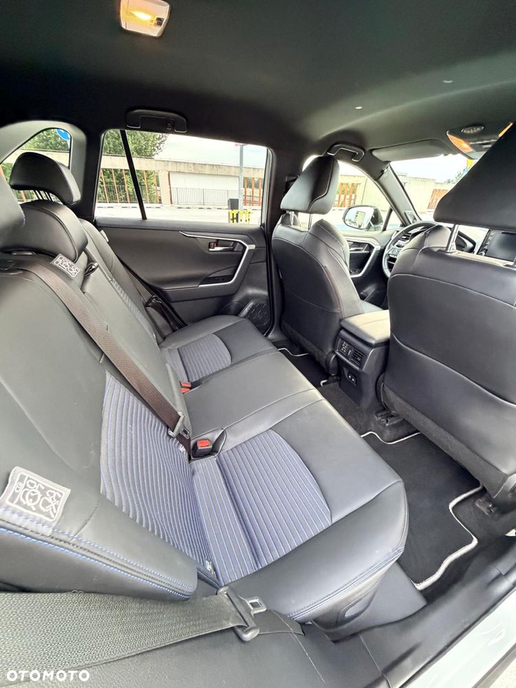 Toyota RAV4 2.5 Hybrid Black Edition by JBL 4x2 - 30