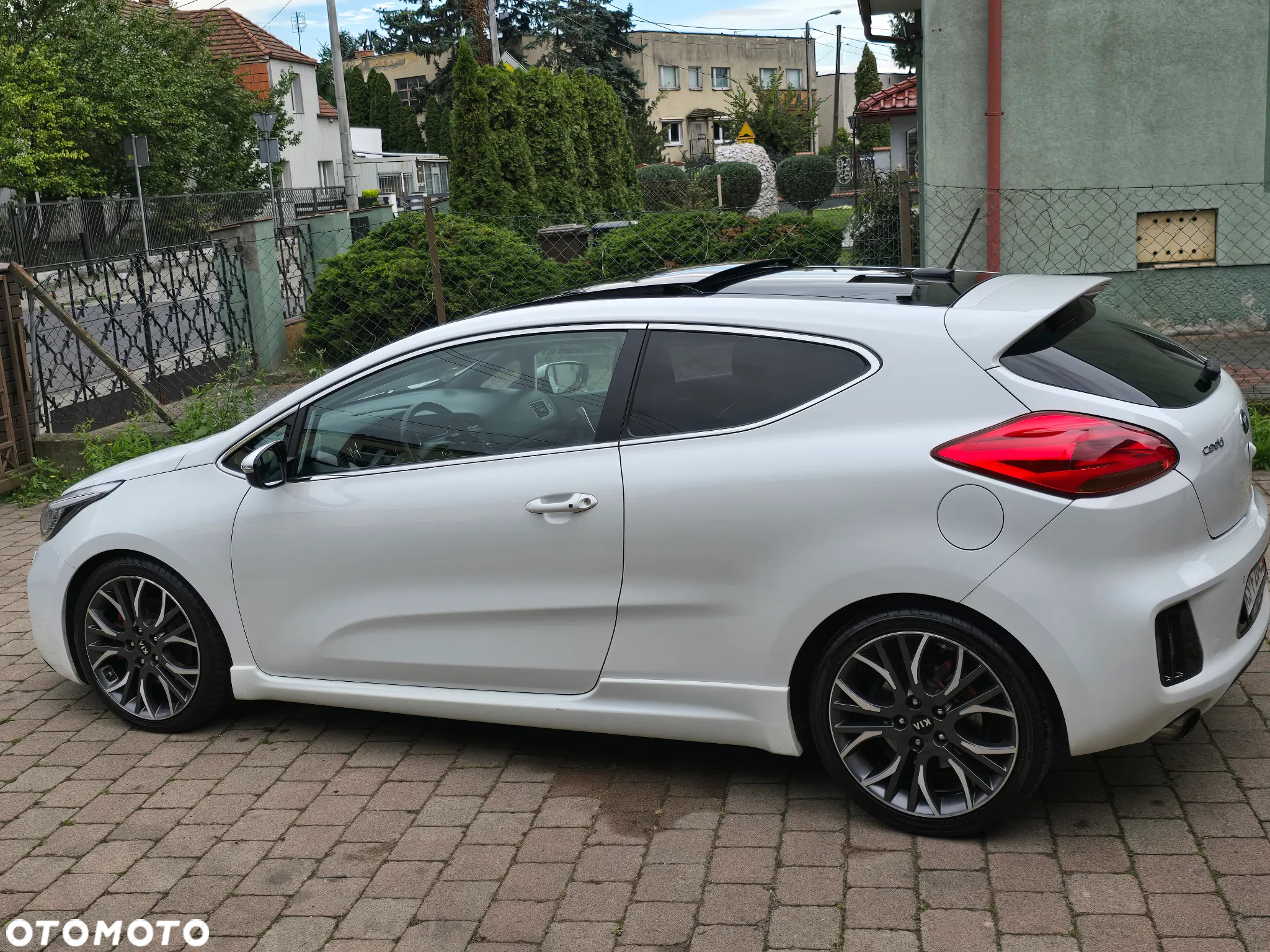 Kia Ceed 1.6 T-GDI GT-Challenge - 13