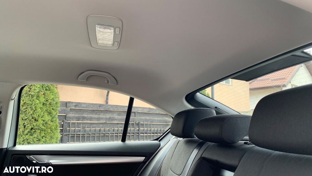 Skoda Octavia 1.4 TSI ELEGANCE - 23