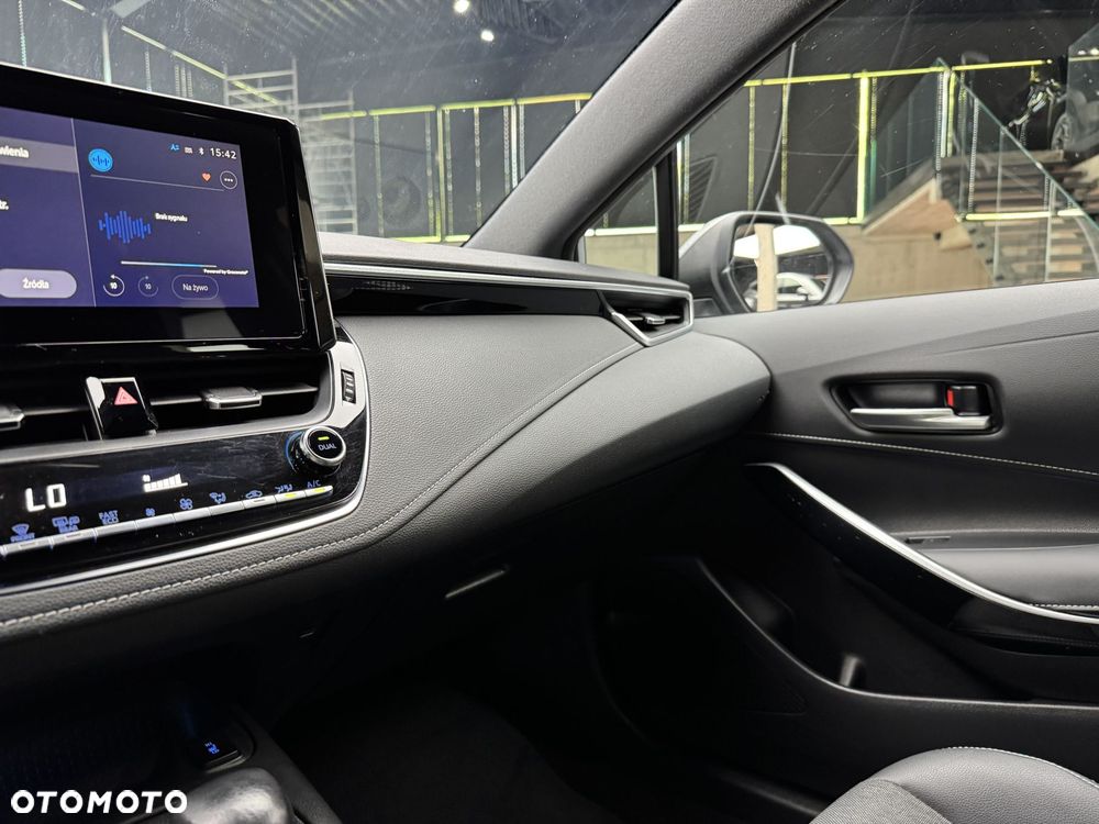 Toyota Corolla 2.0 Hybrid Comfort - 30
