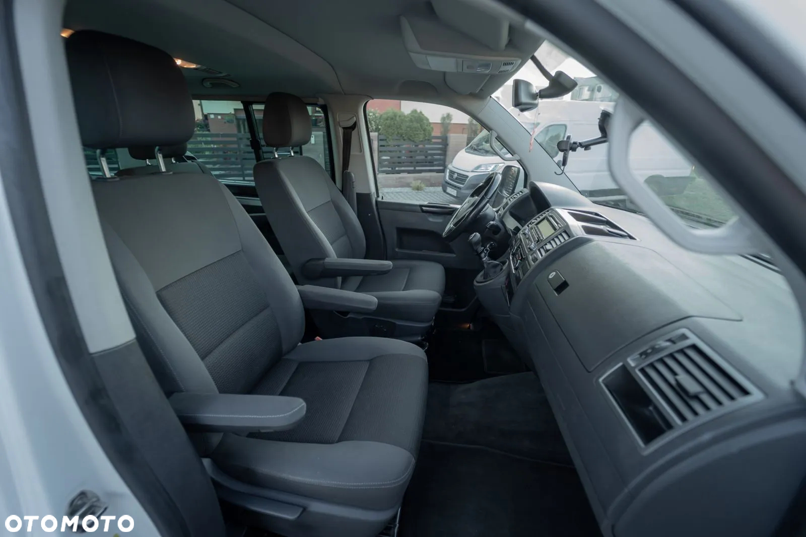 Volkswagen Multivan TDI L1 Startline 4Motion - 24