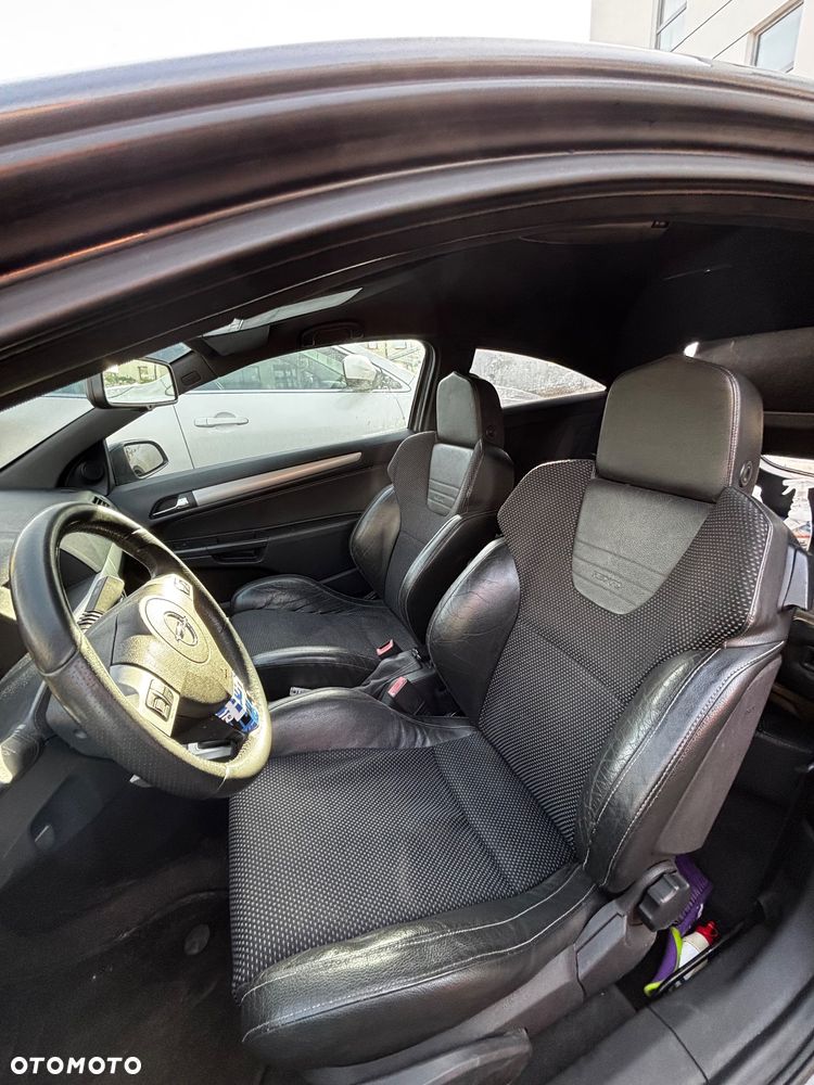 Opel Astra 2.0 T OPC - 20
