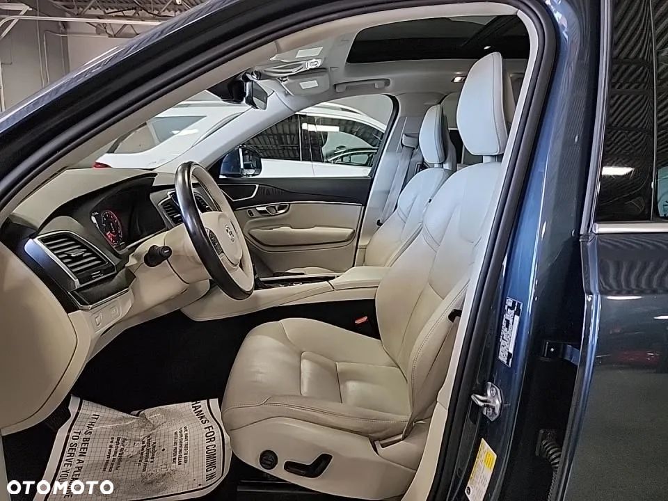 Volvo XC 90 T5 AWD Momentum 7os - 13