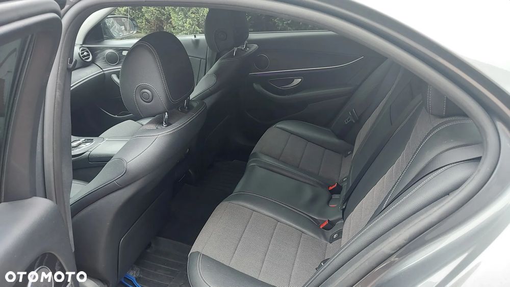 Mercedes-Benz Klasa E 220 d 9G-TRONIC Avantgarde - 11