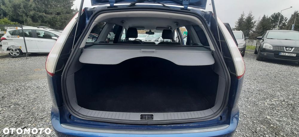 Ford Focus - 36