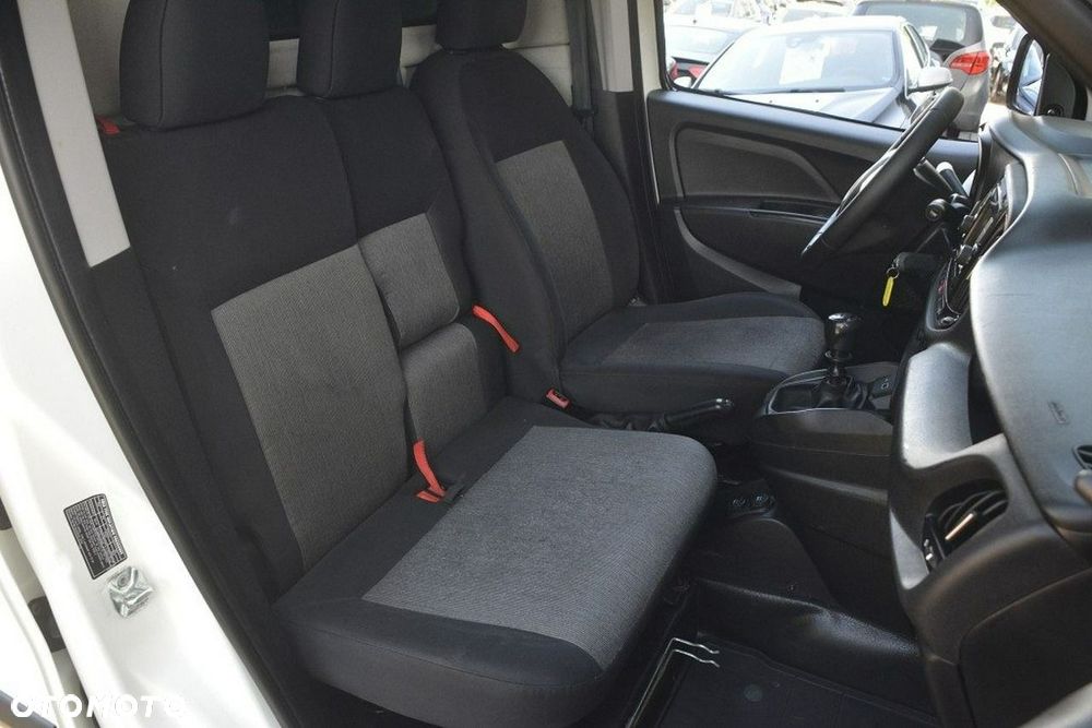 Fiat Doblo - 19