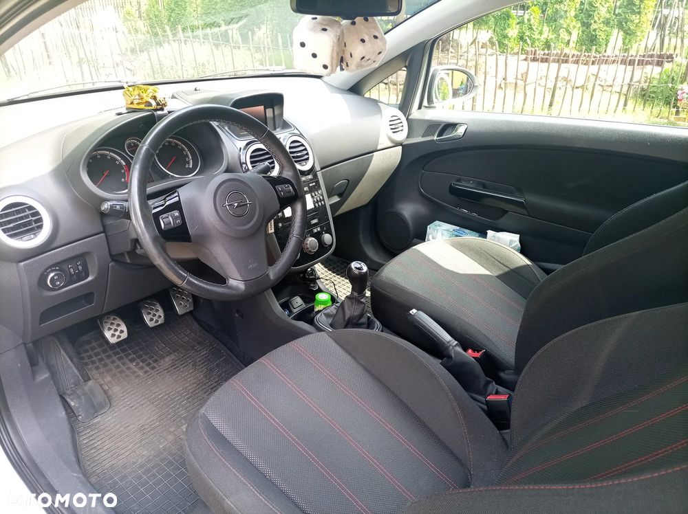 Opel Corsa - 11
