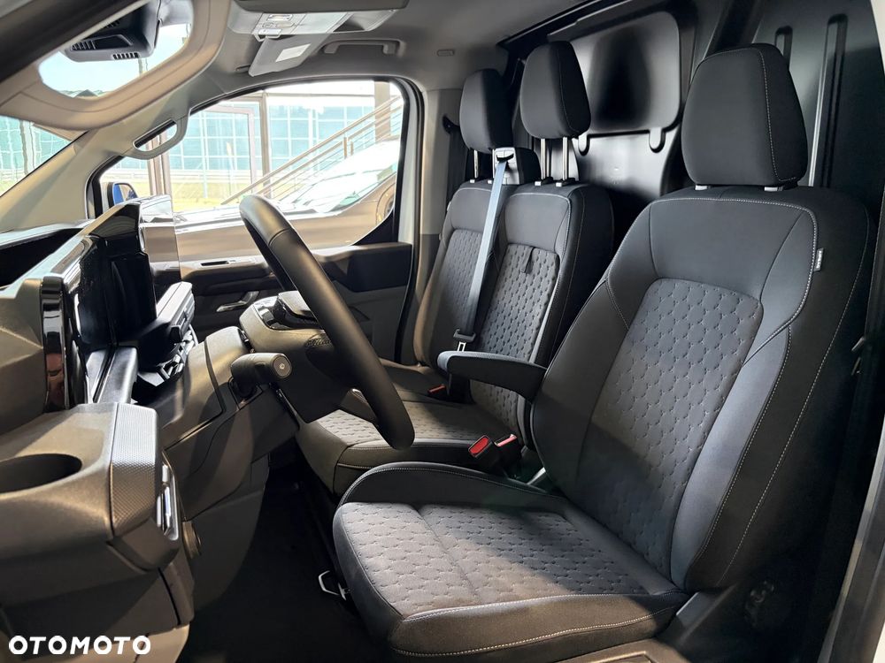Ford Transit Custom L2 Van 150KM Limited - 10