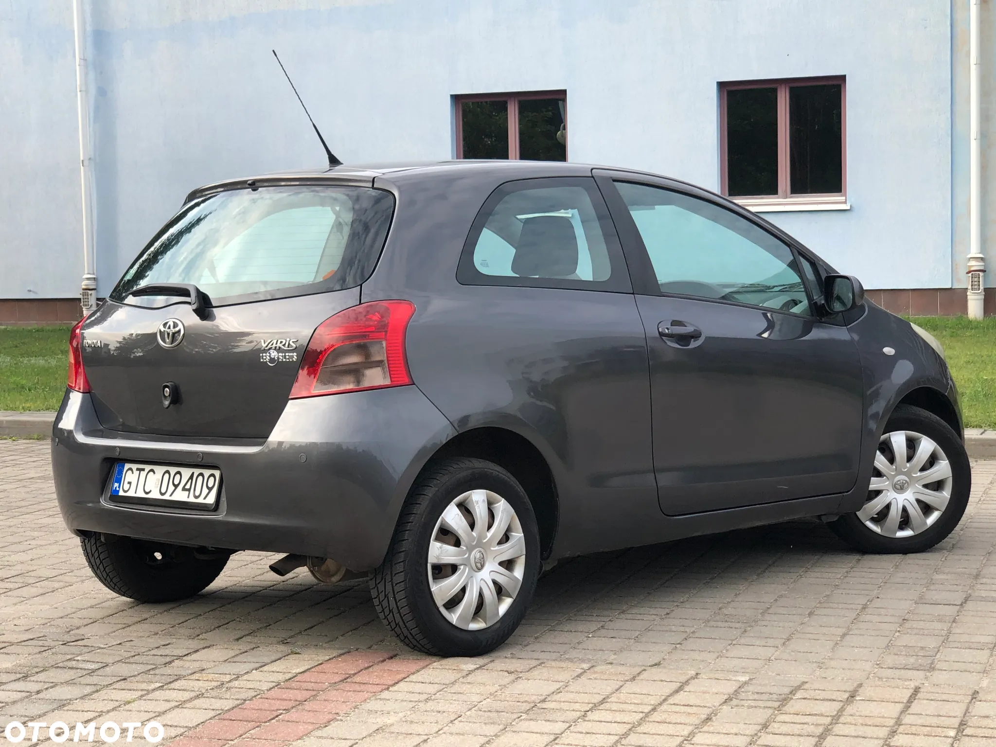 Toyota Yaris - 24