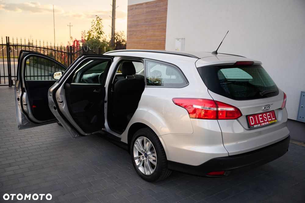 Ford Focus 1.5 TDCi Titanium ECOnetic ASS - 21