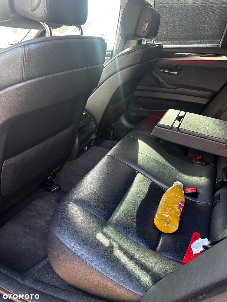 BMW Seria 5 530d Sport-Aut - 4
