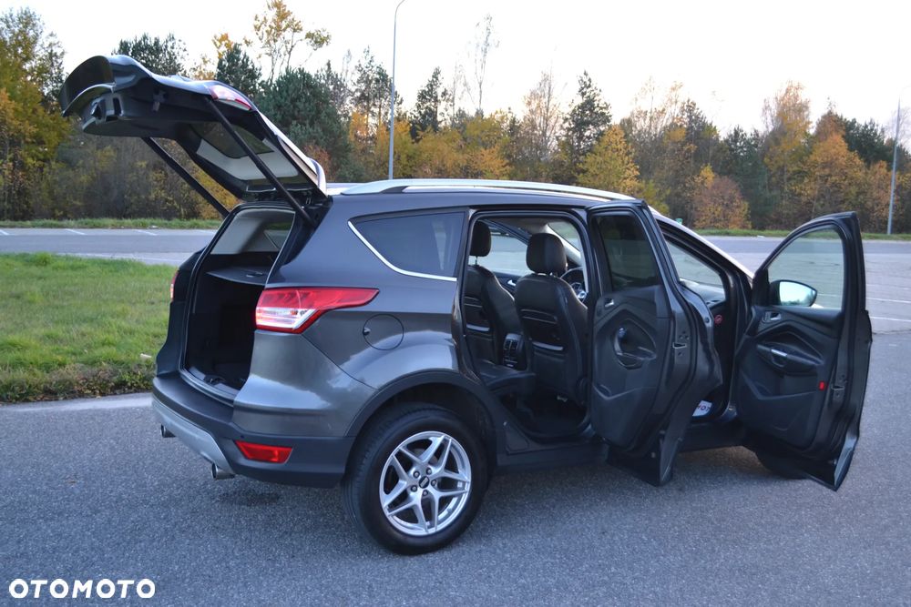 Ford Kuga 2.0 TDCi 4x4 Titanium - 35