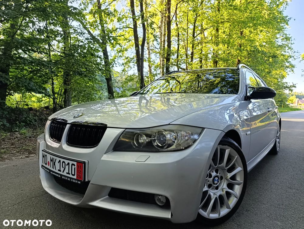 BMW Seria 3 330i - 34