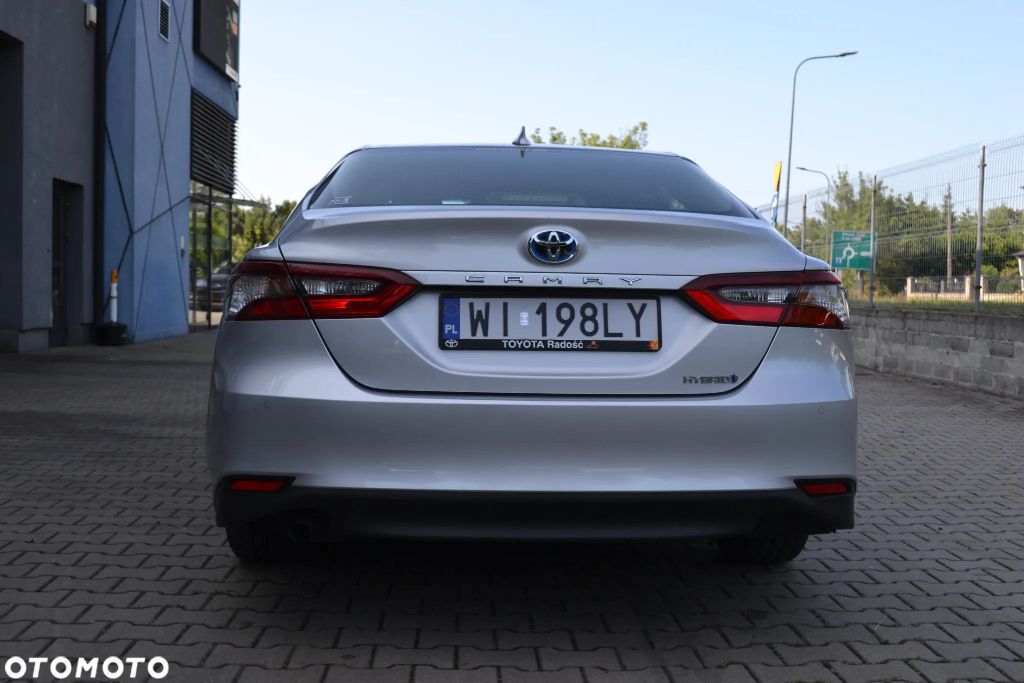 Toyota Camry - 6