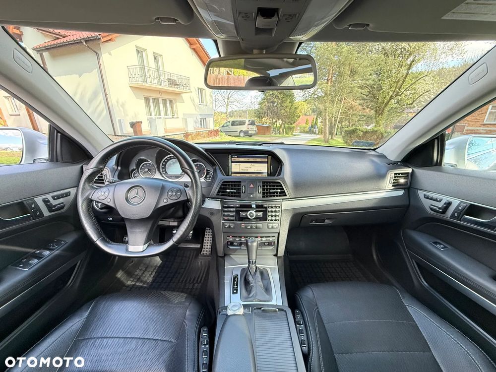 Mercedes-Benz Klasa E 350 CDI BlueEff - 19