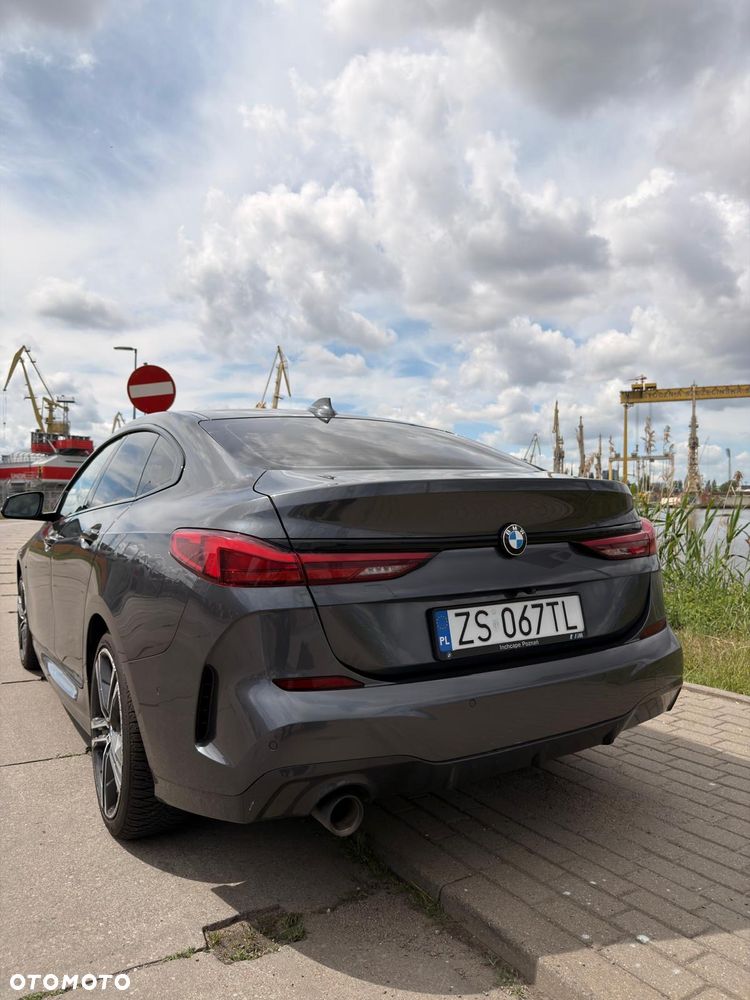 BMW Seria 2 218i - 4