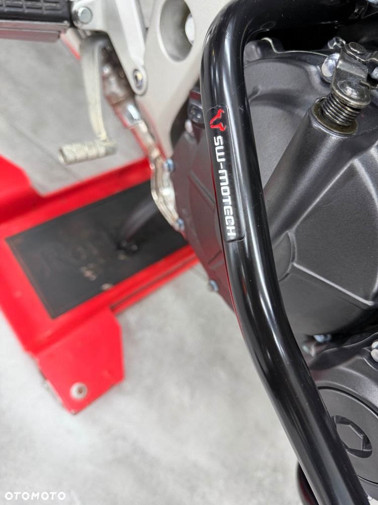 Honda CBF - 21