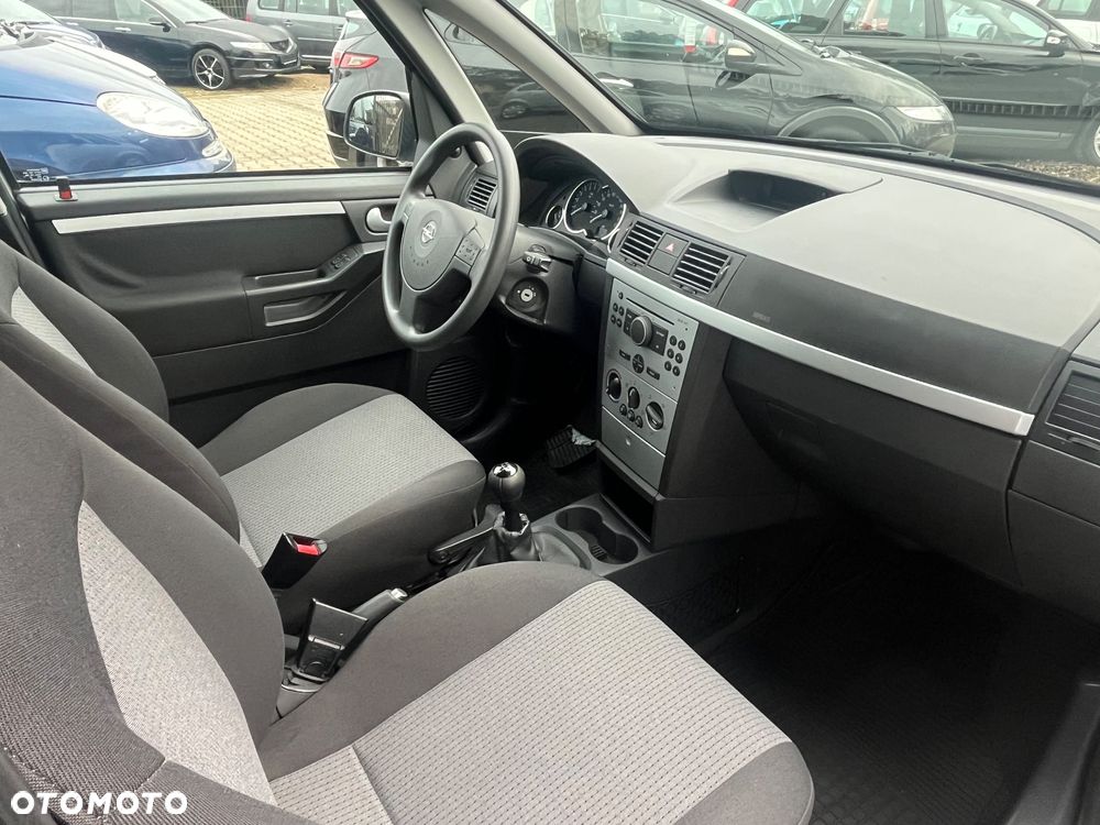 Opel Meriva 1.6 16V (Essentia) - 15