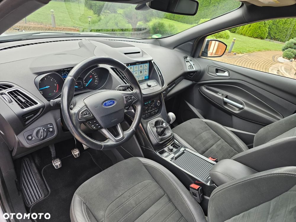 Ford Kuga 2.0 TDCi 4x4 ST-Line - 30