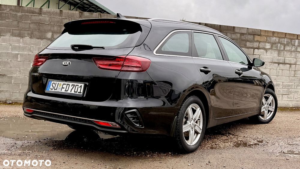 Kia Ceed 1.4 T-GDI DCT OPF Platinum Edition - 19