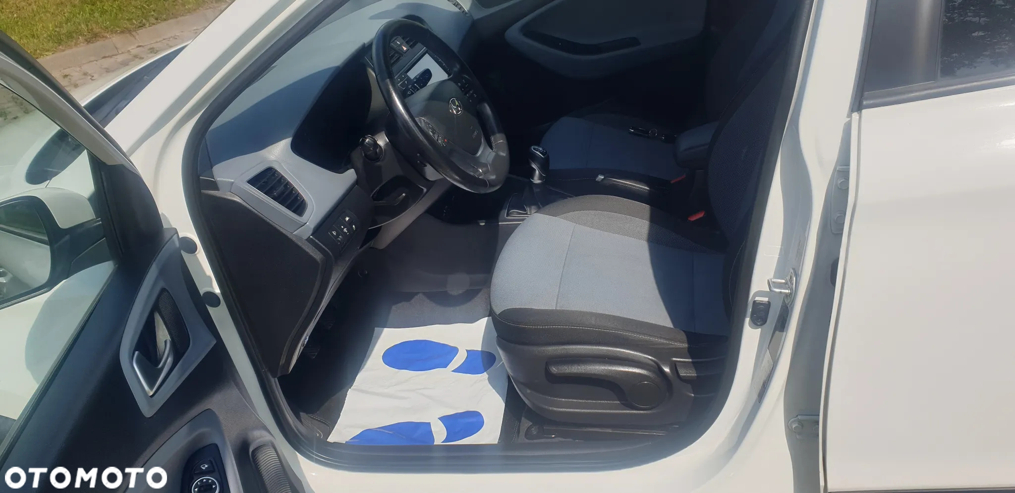 Hyundai i20 1.4 YES Gold - 18