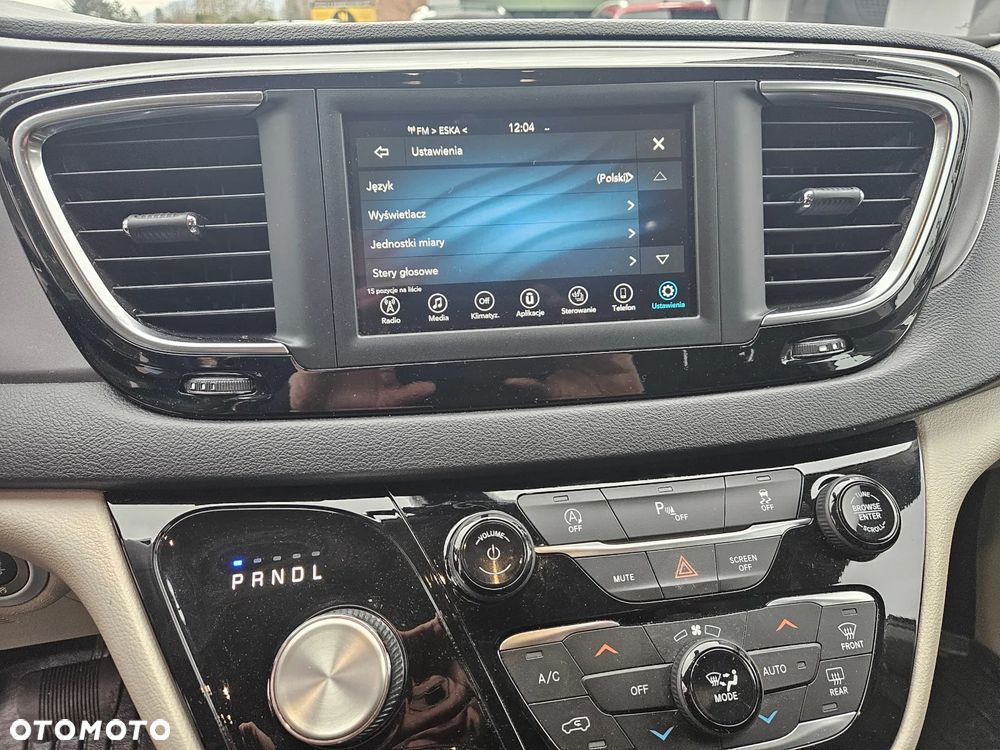 Chrysler Pacifica - 18