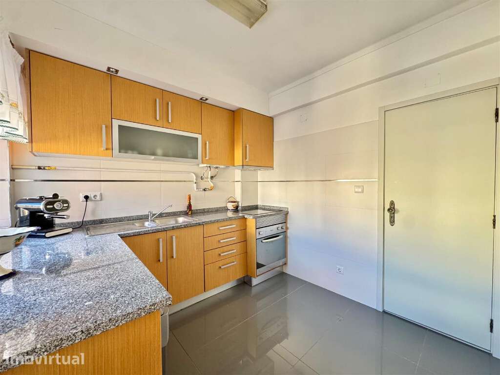 Apartamento T3 em zona de Buarcos,Figueira da Foz - Grande imagem: 3/13