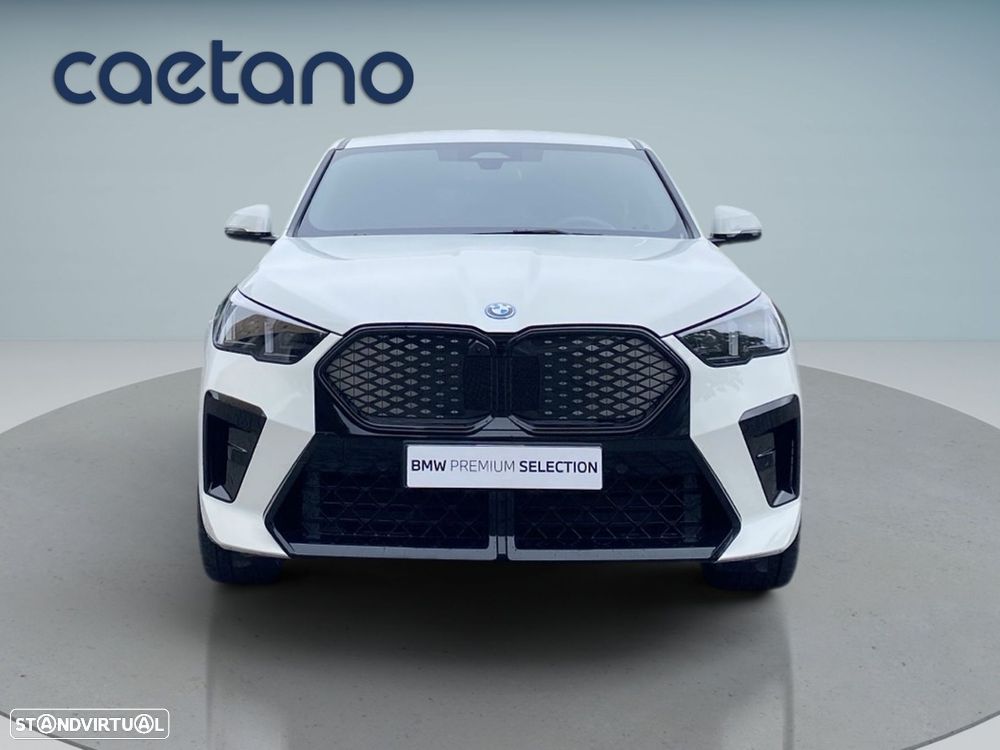 BMW iX2 eDrive20 Pack Desportivo M Pro - 24