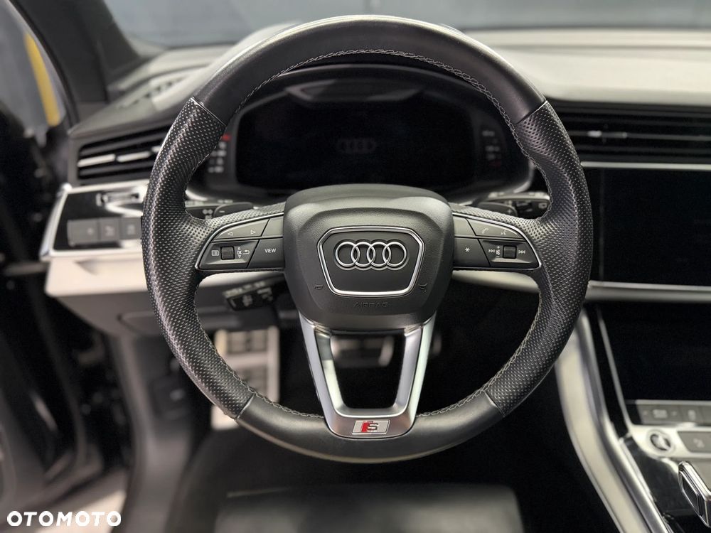 Audi Q7 - 11
