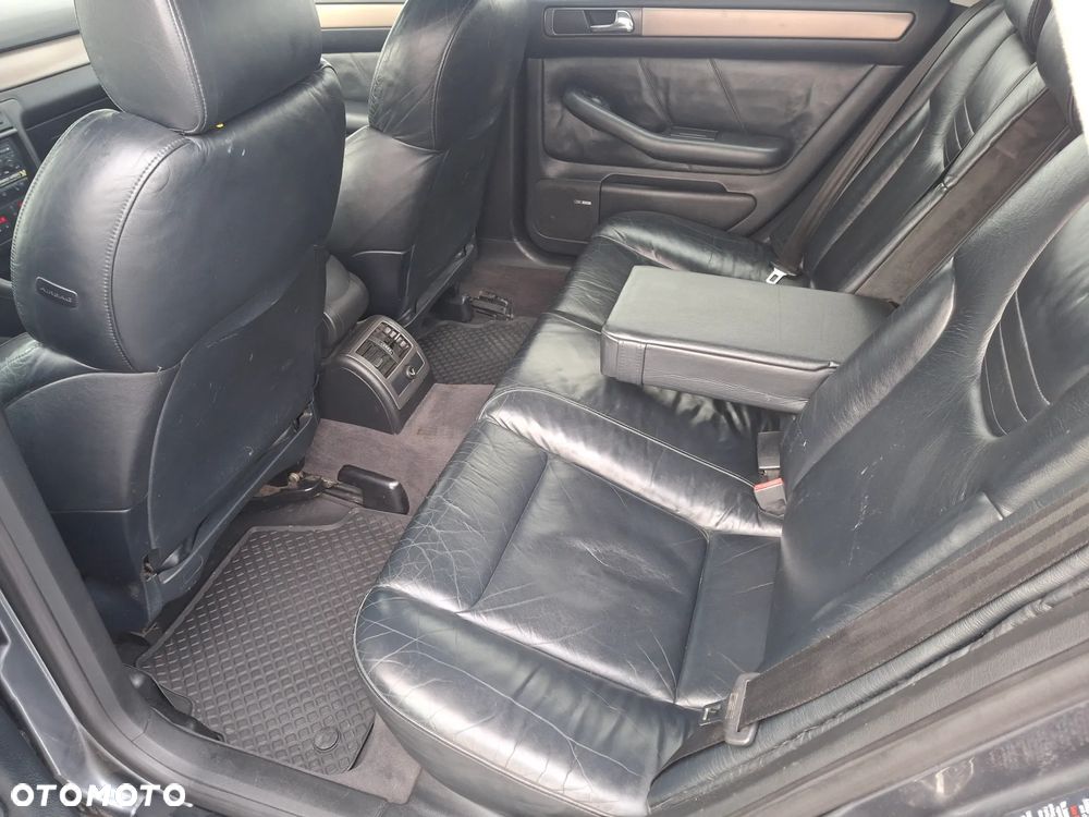 Audi A6 Avant 1.8T - 12